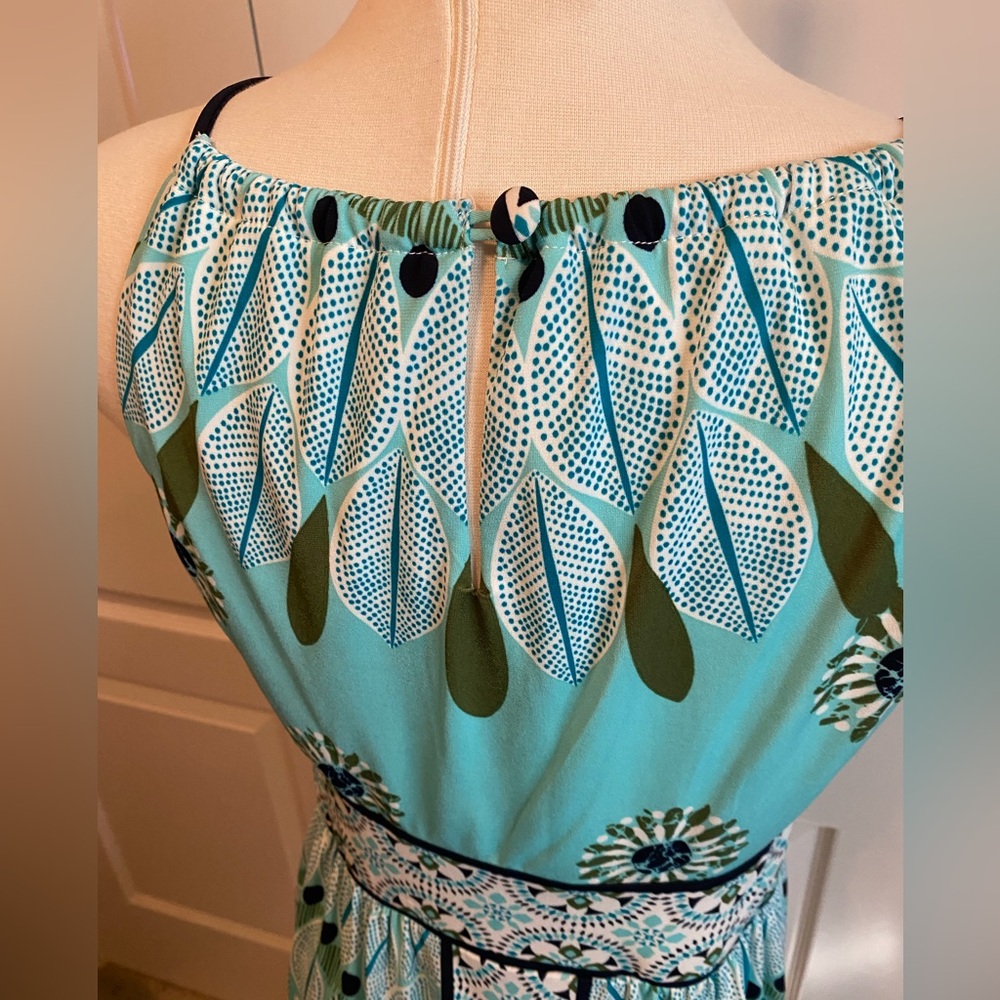 Elegant Blue Patterned Dress - Picture 5 of 6